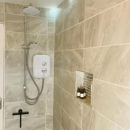 Boutique 2-bed Town Centre Daire Ballina (Mayo)